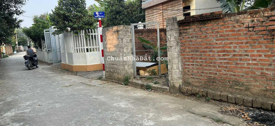 110m2 lô góc thôn 3 Tân Xã giá chỉ 1x tr/m2