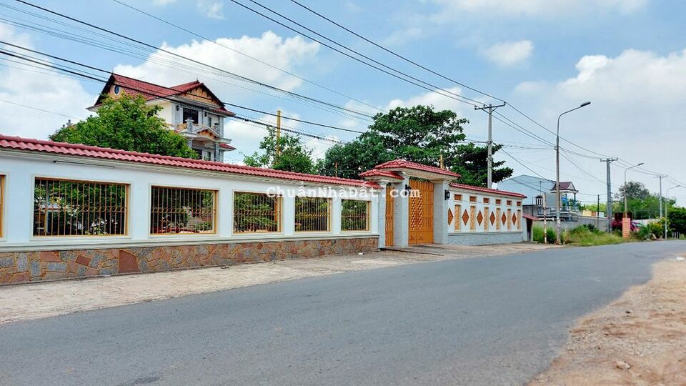 Tôi nán 81m2 đất ngay đường vành đai 3 nguyễn xiển,thủ đức. Chỉ 4ty8