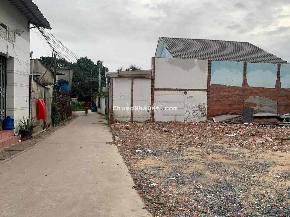 Đất Sổ Riêng Cách ql13 chỉ 300m đường ô tô Giá 1ty550