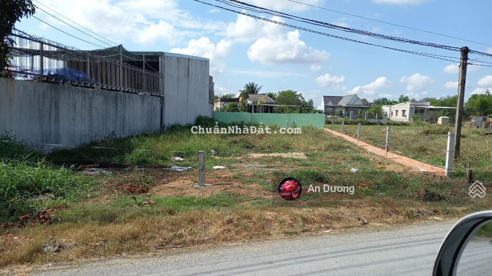 Nhà tôi cần công chứng gấp 320m2 đất gần sân golf Đồng Nai sổ sẵn giá 590 triệu