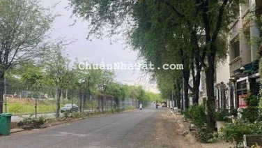 Bán nhà nát lô đất 2MT 14x18m, 239m2, đường số KDC ven sông Nguyễn Văn Linh, P. Tân Phong, Q7