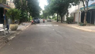 Bán Lô E5 Hưng Phú 1, Phường Phước Long B, Quận 9. giá 9 tỷ