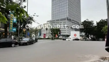 Bán đất khu biệt thự Vườn Đào diện tích 242m2 lô góc giá 71 tỷ. LH 0961668362