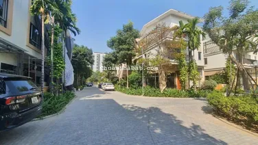 Cần bán căn biệt thự xây thô nhìn vườn hoa, trục chính của KĐT HUD Trầu Cau, TP BN. Giá chỉ 1x tỷ