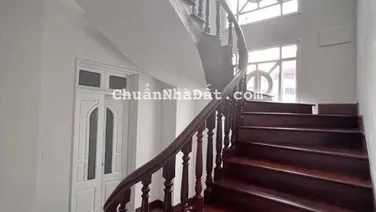 Bán biệt thự mặt phố Trung Kính, 280m2, 4 tầng, MT 50m, lô góc, 4 mặt thoáng, giá 85 tỷ