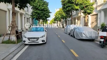 Bán liền kề San Hô mái cao vị trí đẹp gần công viên đường thông hè thoáng. 67.5m2 ngang 5m. Nhà thô