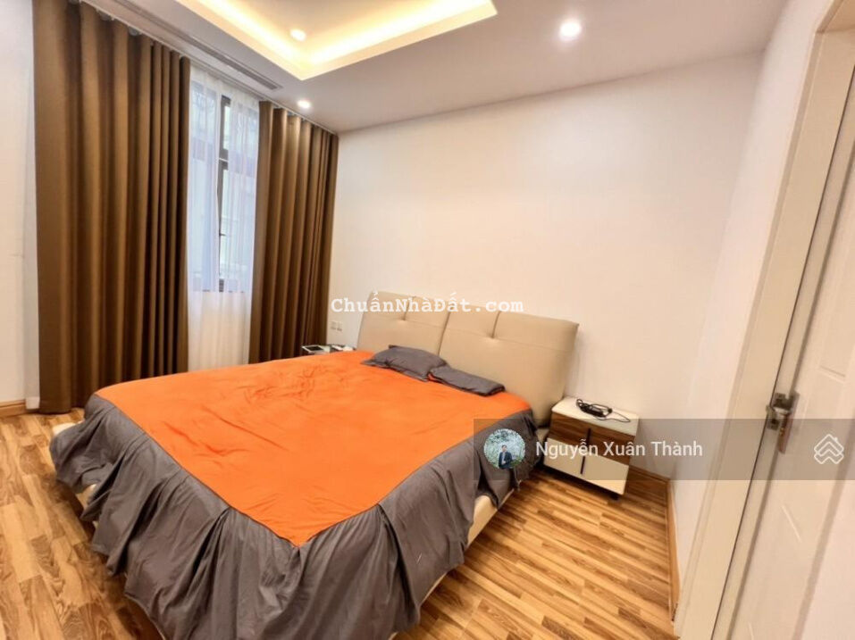 Giảm sốc 3 tỷ, bán gấp, biệt thự vip KĐT Sài Đồng, nội thất đẳng cấp, 215m2 x4T, MT 15m, nhỉnh 24tỷ