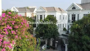 Bán biệt thự Vinhomes Riverside Nguyệt Quế 90m2 chủ không xoay được tiền cần bán gấp, giảm chào sâu
