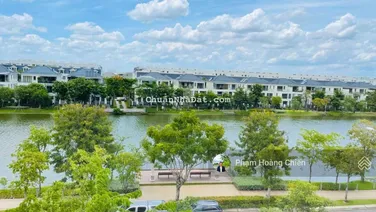 Bán gấp nhà phố Lakeview City, Q.2 5x20m đường 25m giá 16 tỷ HĐMB, view hồ đường 25m giá 20 tỷ HĐMB