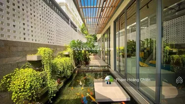 Bán gấp nhà phố góc cạnh sông Lakeview City Q. 2 DT 9.9x20m 1T 3lầu full có thang máy giá 25.9 tỷ