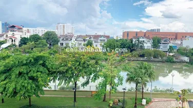 Chính chủ cần bán gấp BT kế công viên 2000m2 Jamona, DT 7.4x18m, hầm trệt 2 lầu, SHR, 20tỷ