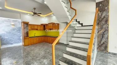 Nhà Thuận An 1 trệt 2 lầu KDC Phú Hồng Khang kế bên chợ đêm Hoà Lân và KCN Vsip 1