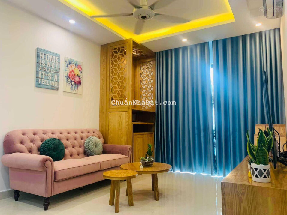 Bán căn chung cư full đồ, DT 69,9m2 tại Hope Residences Phúc Đồng, tầng trung view đẹp