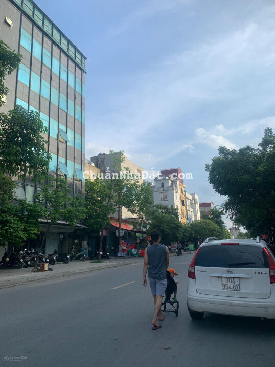 Bán mặt phố Nguyễn Trường Tộ - Ba Đình - 110m - 8 tầng - MT: 5.2m dòng tiền 160 tr/th - Giá: 67 Tỷ