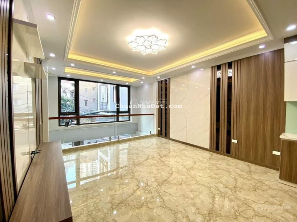 Chính chủ bán nhà MP Quán Thánh, Ba Đình, DT 50m2, MT 4,2m, 5 tầng, 24,5 tỷ