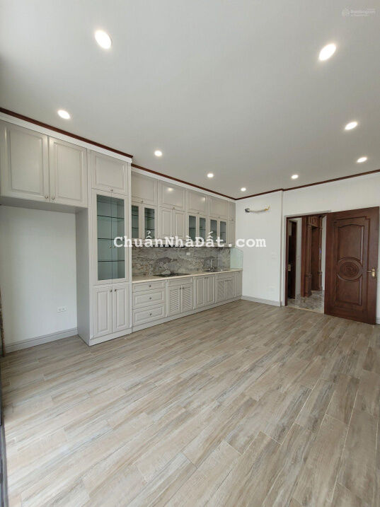 Khúc Thừa Dụ 50m2 7 tầng, mặt tiền 4.1m 15.8 tỷ Cầu Giấy Hà Nội. Siêu đỉnh nhà dành cho đầu tư& ở