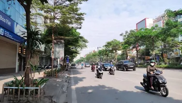 Bán nhà mặt phố khu Trần Thái Tông hơn 20 tỷ, 70m2 mặt tiền 5m xây 4 tầng phố kinh doanh tốt