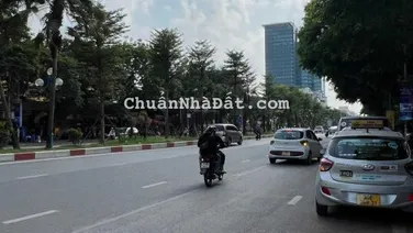 Bán nhà mặt phố Quận Cầu Giấy 28,5 tỷ 84m2 mặt tiền 6,2m nhà 3 tầng 2 mặt thoáng vị trí đẹp