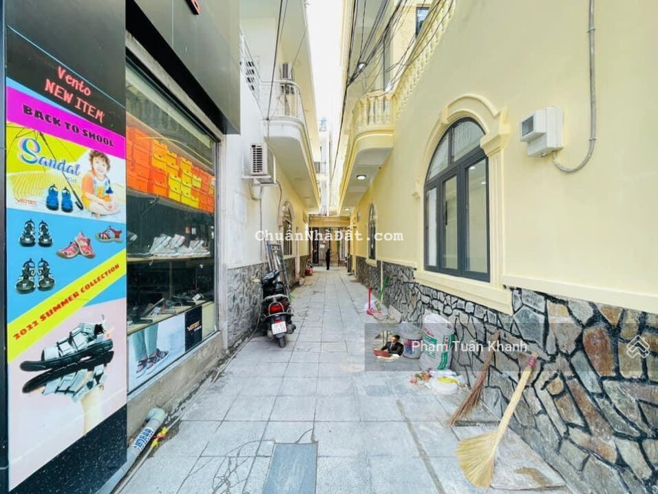 Nhà mặt tiền Gò Vấp - căn góc - đối diện Hạnh Thông Tây - 4 x 17m - 4 tầng