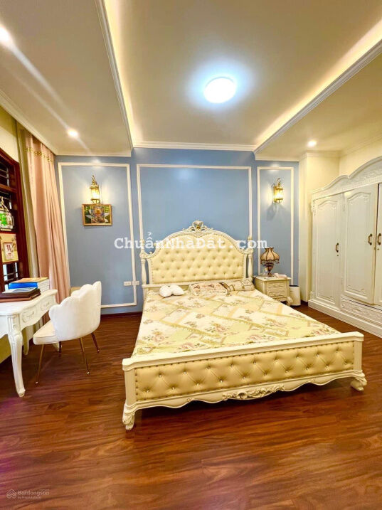 Bán Nhà Trung Tâm Hà Đông, Vỉa Hè, Ô Tô Tránh, Khu Cán Bộ Dân Trí Cao, DT 52m2, Giá Nhỉnh 7 Tỷ.