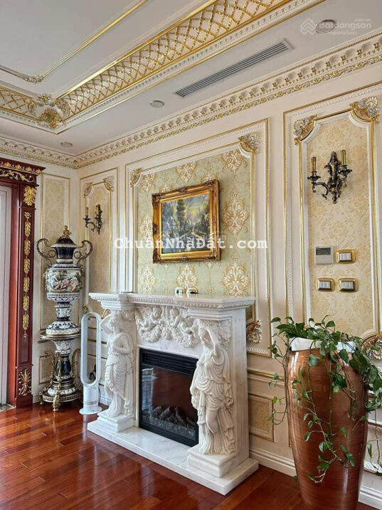 Biệt thự mặt phố Hàm Long 280m2 MT 9m vỉa hè kinh doanh view thoáng dân trí cao