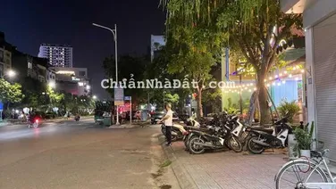 Bán nhà 5,5 tầng, mặt phố Hồng Tiến kéo dài, kinh doanh và cho thuê tốt, giá cắt lỗ chỉ còn 9,5 tỷ