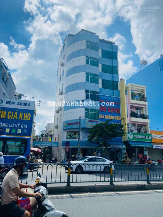 Bán toà nhà góc 2mt - Nguyễn Văn Cừ quận 1 - 10x15m - 8tầng - HĐT 200 triệu - Giá 45 tỷ