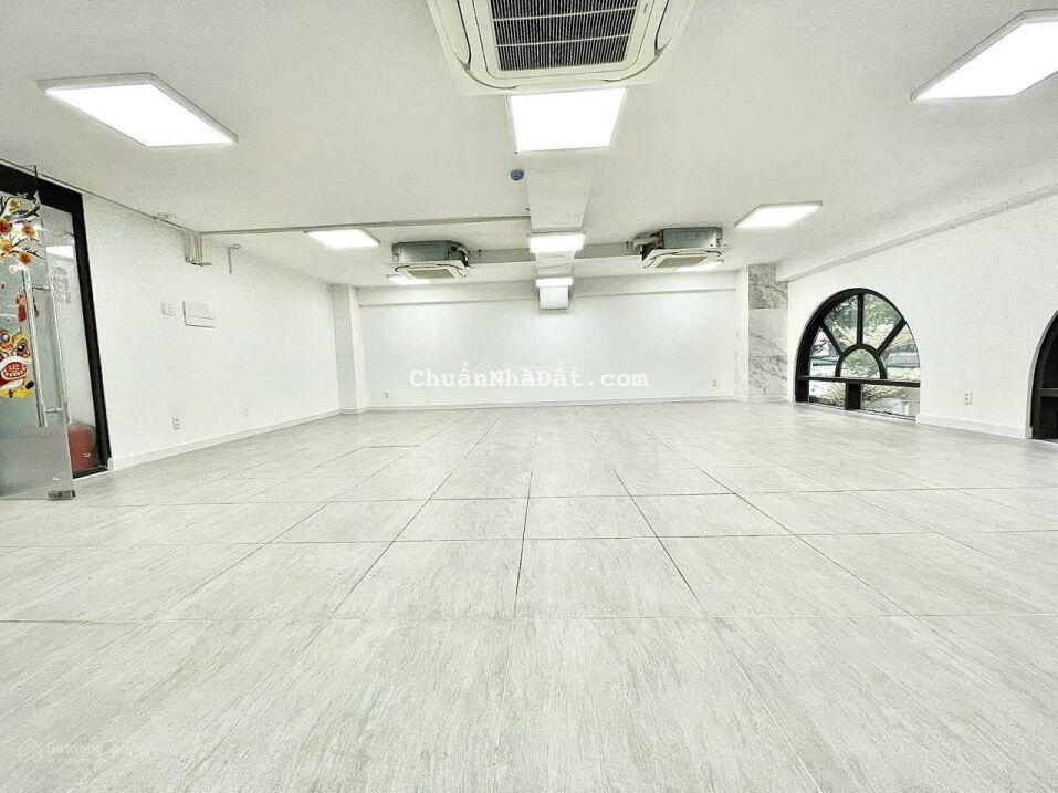 Giảm 8 tỷ, bán nhà 361 Lê Thánh Tôn, 8x20 hầm 7 tầng, HĐT 450tr, giá 80 tỷ