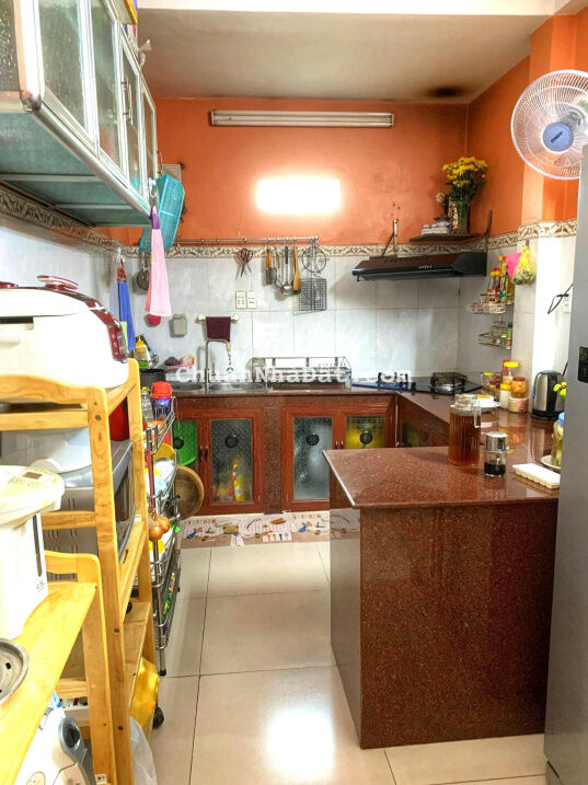 Bán nhà 85 m2 (4,1 x 21) mặt tiền Nguyễn Thái Học, Quận 1. 20 tỷ