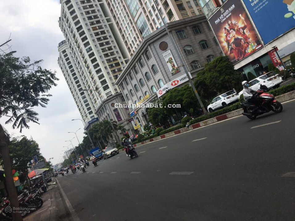 Bán tòa nhà đối diện Xi Grand Court đường Lý Thường Kiệt nhà 4 lầu DT 15x17m không lỗi gì giá 65 tỷ