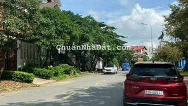 Bán nhà MT đường Cao Đức Lân phường An Phú Quận 2 (DT= 8x20m) 3 tầng full nội thất giá 32 tỷ