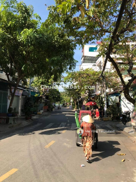 Bán nhà mặt tiền đường Lê Thiệt, 6mx23m, giá 13.6 tỷ, cấp 4, Phường Phú Thọ Hòa, Quận Tân Phú