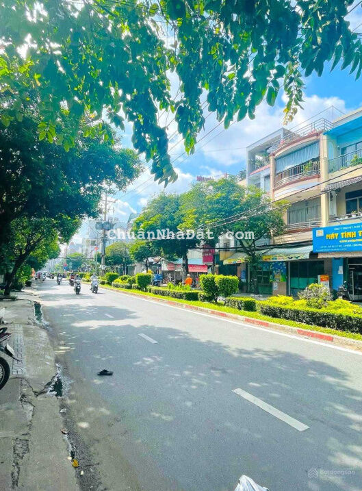 Cặp MT Nguyễn Cửu Đàm: (8x18m), cấp 4, giá 25 tỷ