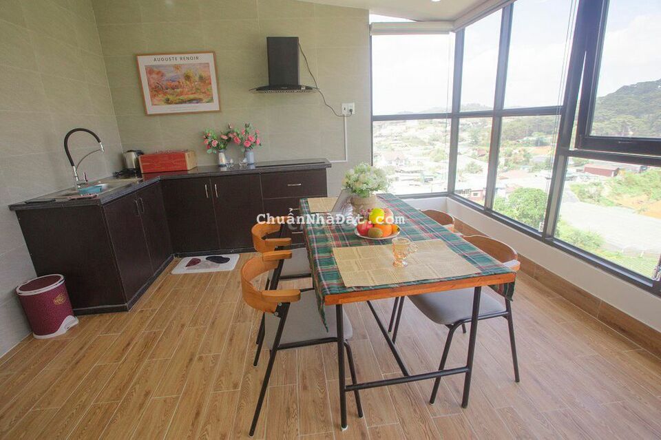 Bán Căn Hộ Có View Siêu Đẹp Ngay Trung Tâm Đà Lạt. 115m2. Giá 10,5 Tỷ