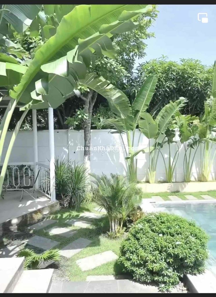 Bán lỗ thu vốn biệt thự vườn biển Lộc An , 300m2, mặt tiền 12m, 3,4 ty