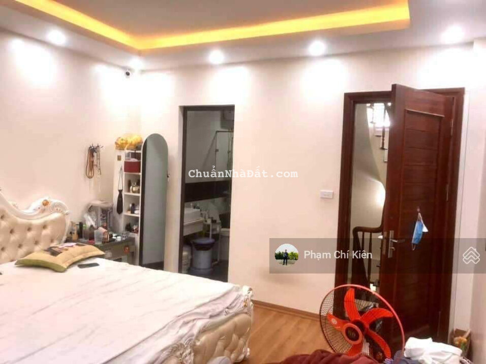 Bán nhà riêng Tây Sơn Đống Đa, 5 tầng 6,5 tỷ LH Kiên 0979526886