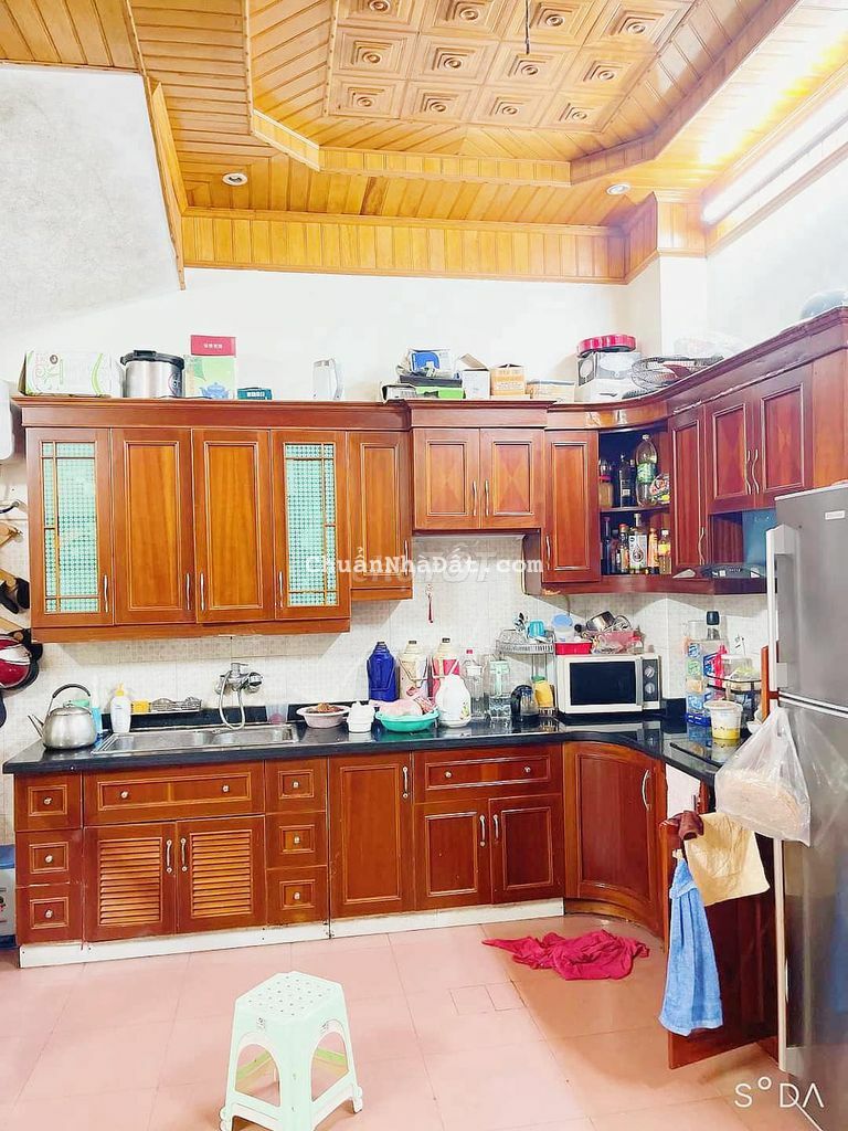 (HIẾM)Bán Nhà Bền Đẹp Đường Láng,35m2,Nhỉnh 4Tỷ,Lô Góc,Ngõ SH Quay Đầu