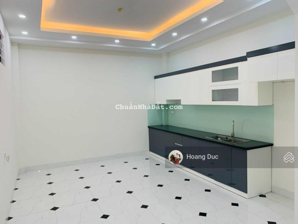 Bán nhà 5 tỷ 9 Hồ Ba Mẫu, Đống Đa. 42m2 x 5T mới đẹp cực gần Hồ và CV Thống Nhất