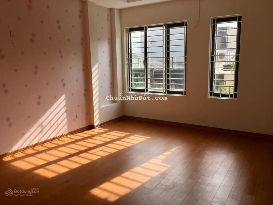 BÁN nhà phố Nguyễn PHÚC LAI  ,ô tô vào nhà giá 13,x tỷ