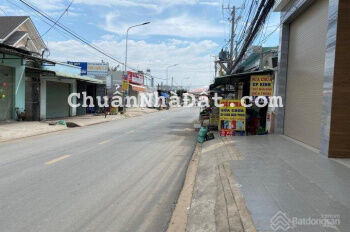 Bán căn nhà hoàn công, 105m2, shr, giá rẻ, ngay chợ Đức Hòa, 1tỷ850, thuận tiện kinh doanh