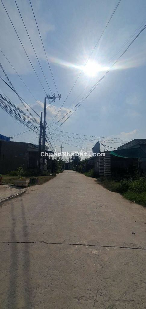 Nhà Đẹp Giá Rẻ, Pháp Lý Rõ Ràng, 4x10, đường thông dân đông