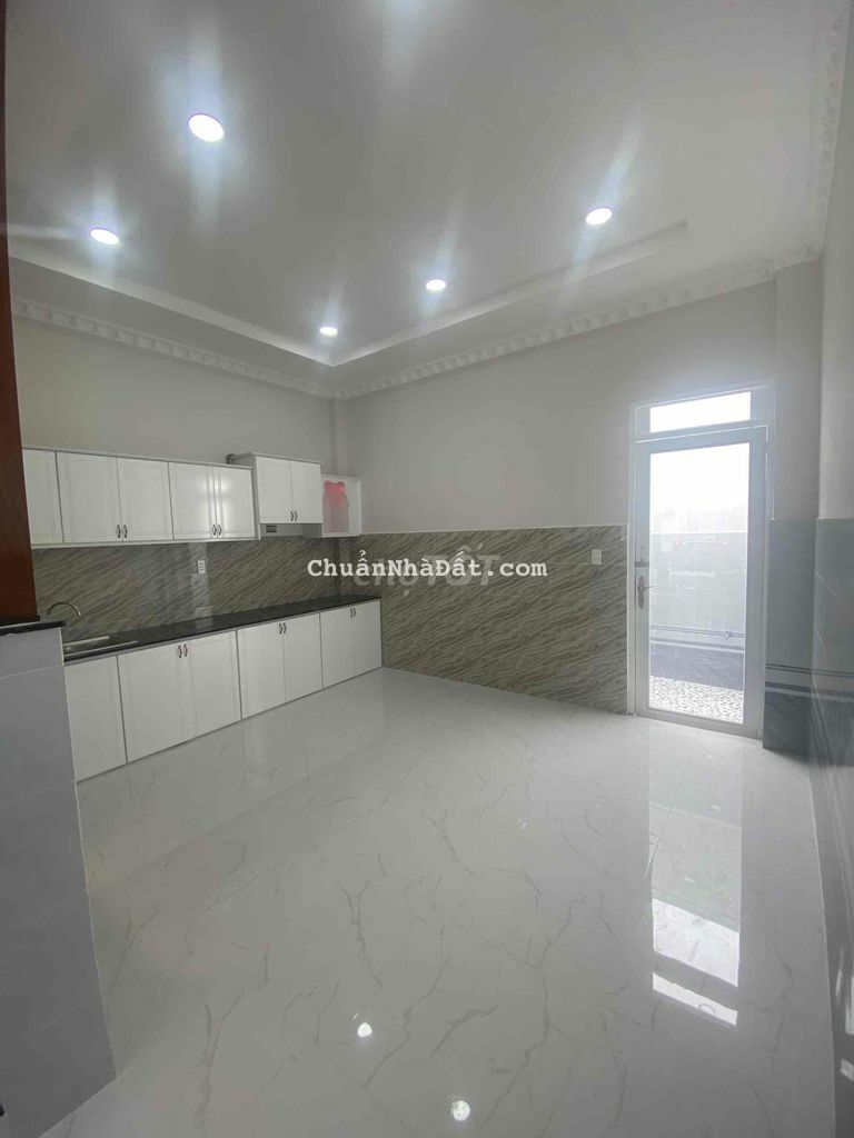 BÁN GẤP CĂN NHÀ NHƯ HÌNH - ĐƯỜNG HƯƠNG LỘ 11 BÌNH CHÁNH - SHR GÓC 2 MT