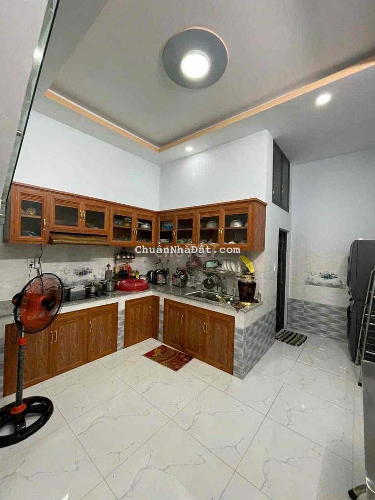 Nhà đẹp 4*12m 2PN Chi 1ty380 2/ngắn Nguyễn Thị Trọn Ấp 1 Vĩnh Lộc A