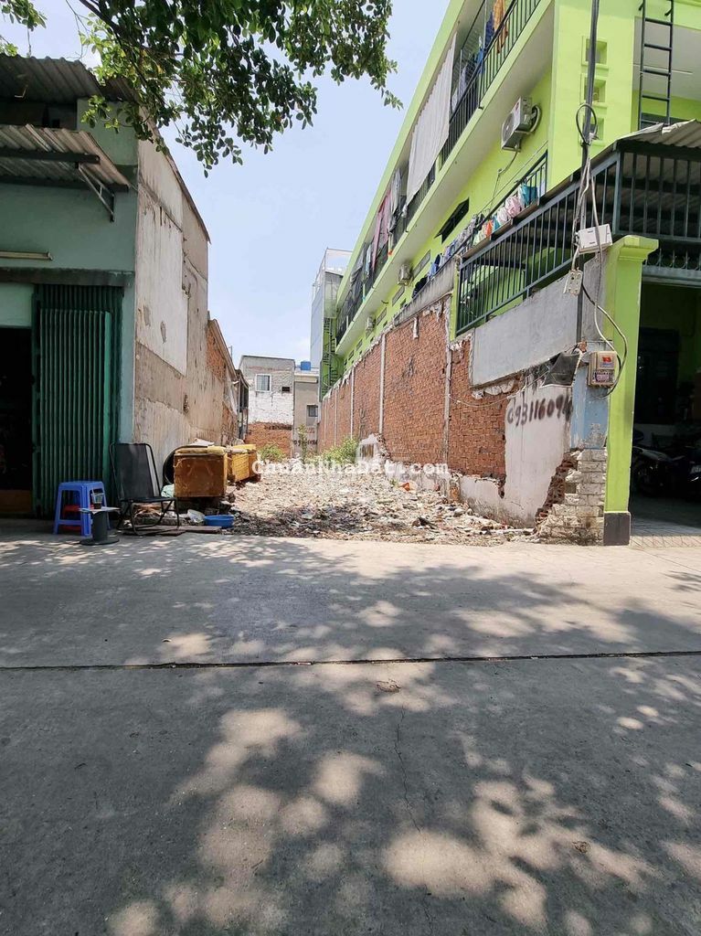 129m2 giá chỉ có 5.5 tỷ kế bên Aeonmall Bình Tân