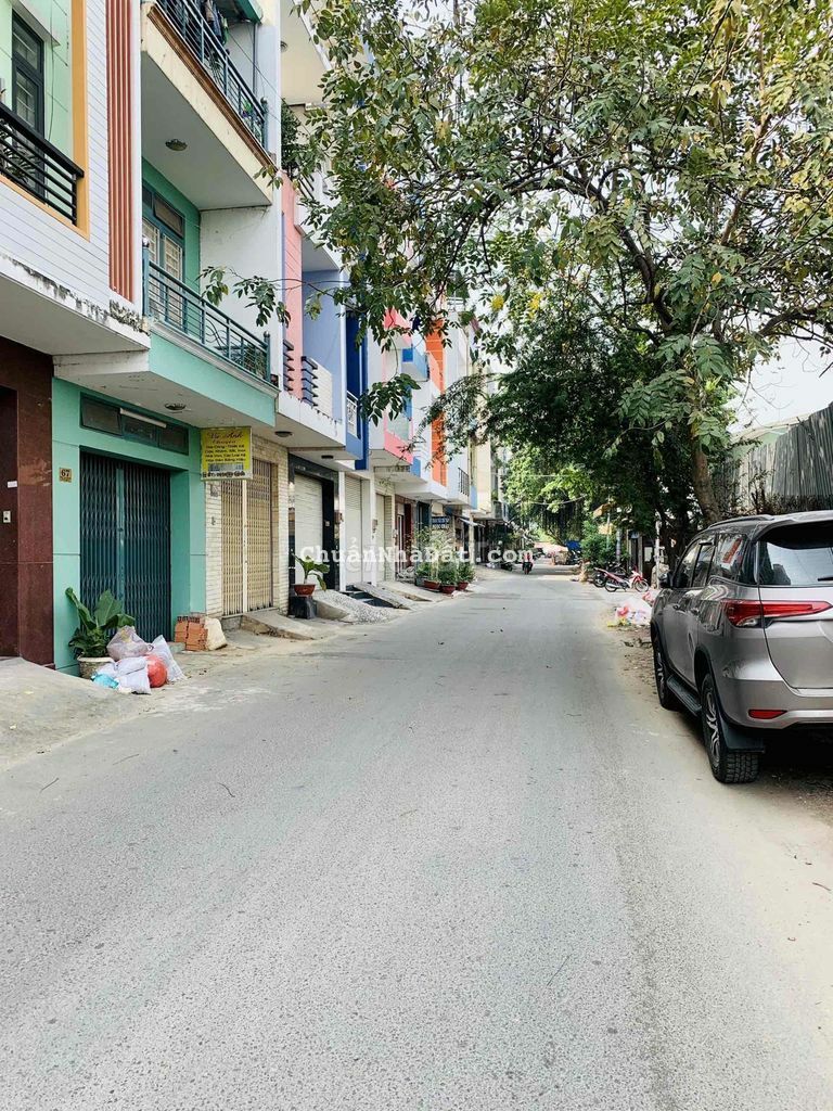 Bán nhà cấp 4 - 420m2 tiện xây dựng mới giáp Quận 6