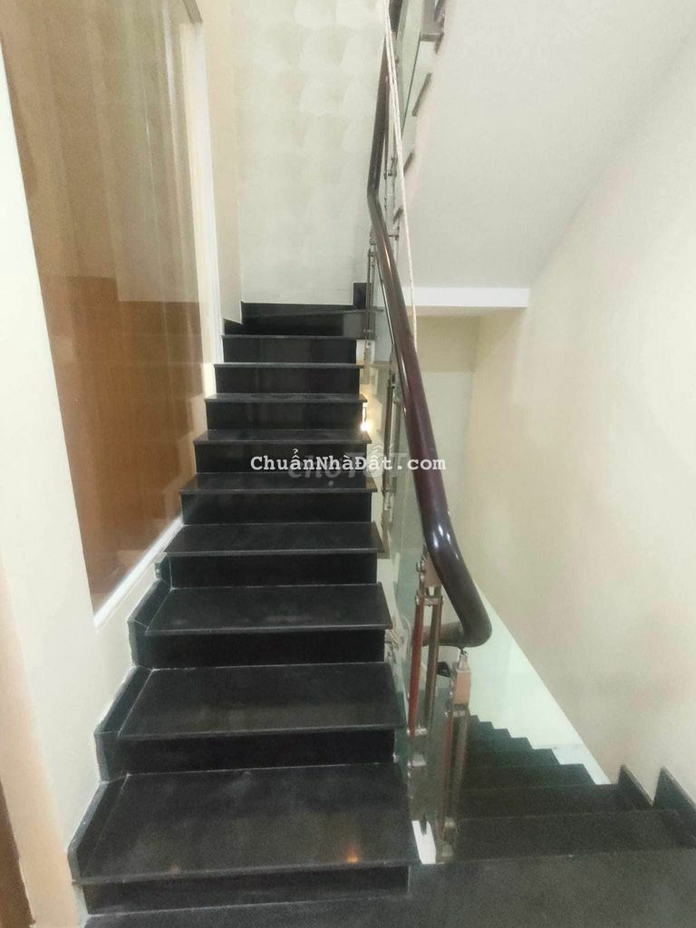 Bán gấp nhà ngay chợ BTĐ gần Aeon bình tân 48m2 4tầng HXH chỉ 4,6tỷ tl