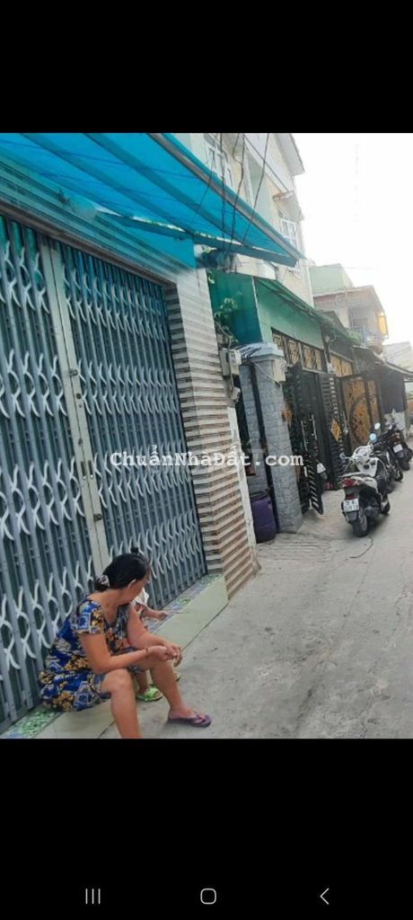 Nhà cấp 4 cũ hẻm ba gác nguyễn cửu phú tân tạoa