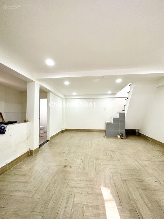 Hẻm ô tô Điện Biên Phủ - ngang 5.8m - 20m ra mặt tiền 34m2 - 4.8 tỷ TL