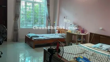 Cần bán căn nhà 3 tầng làn 2 đường Âu Cơ, Kinh Bắc, TP BN. Giá chỉ nhỉnh 5 tỷ