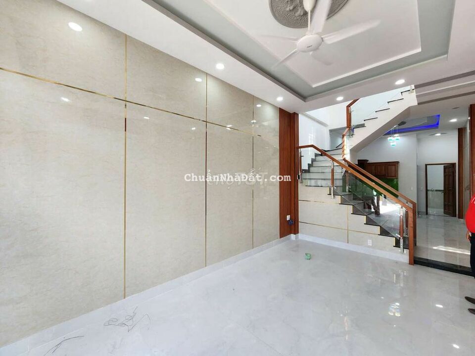 Bán nhà 1 trệt 1 lầu mới 100% hẻm xe hơi, phường Bửu Long, Biên Hòa